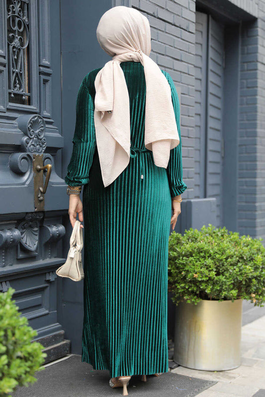 Modest Emerald Green Velvet Dress