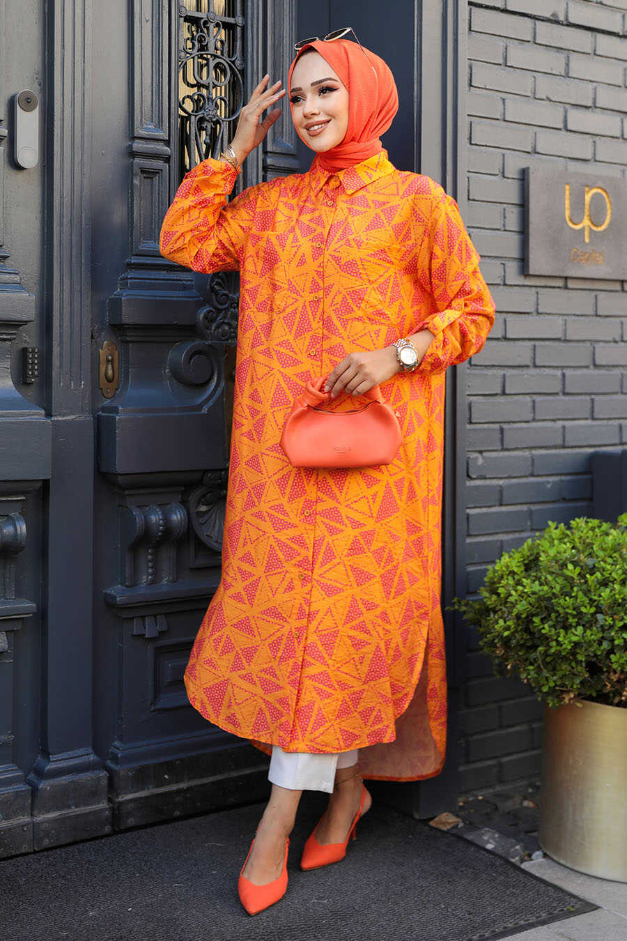 Orange Modest Top 10536T